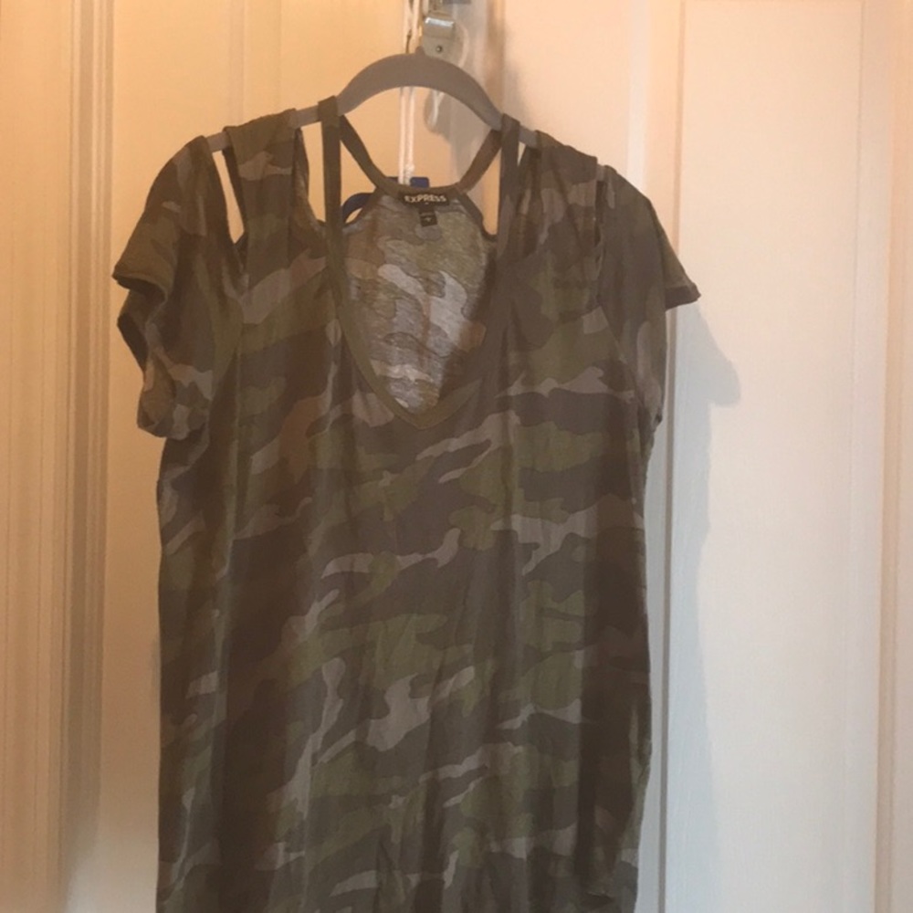 Express large green camp shirt.